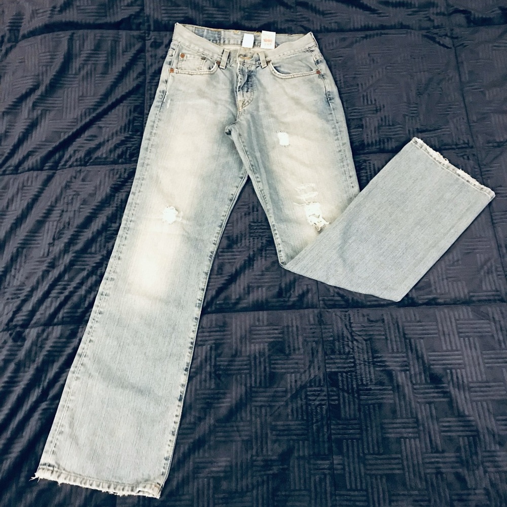 Lucky brand distress jeans